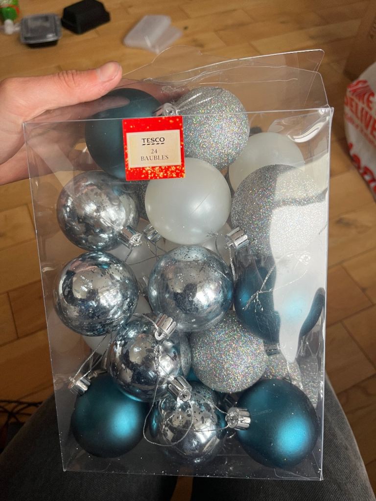 Tesco 24 Christmas Baubles – Silver, White & Teal