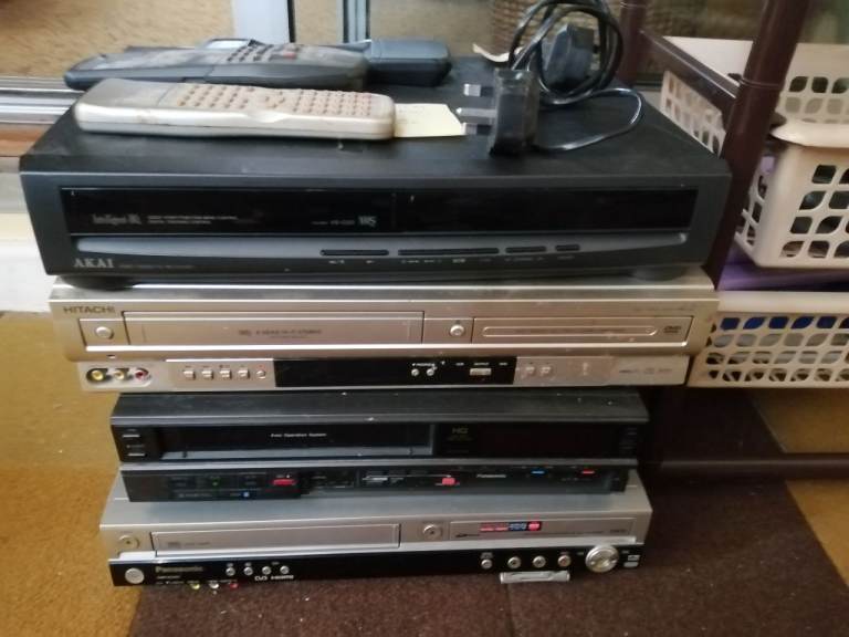 4  x VHS Video Recorders - NOT WORKING - FOR PARTS