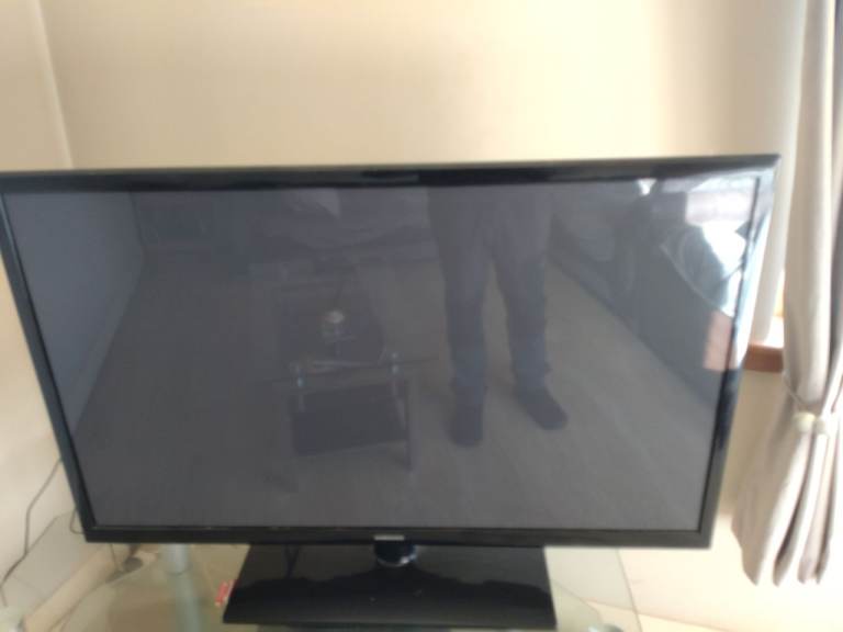 40 inch Samsung Smart Tv