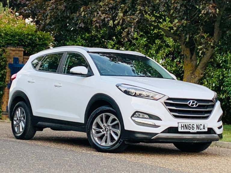 Hyundai TUCSON 1.7 CRDi Blue Drive SE Nav DCT Euro 6 (s/s) 5dr Diesel Automatic