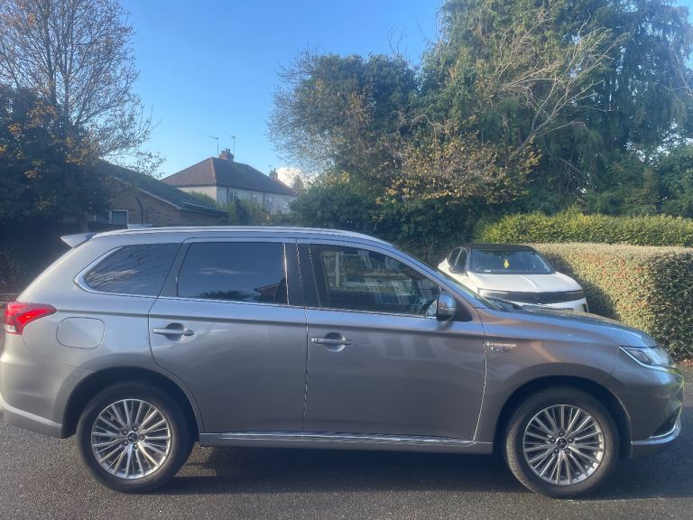 Mitsubishi, OUTLANDER, Estate, 2020, Other, 2360 (cc), 5 doors