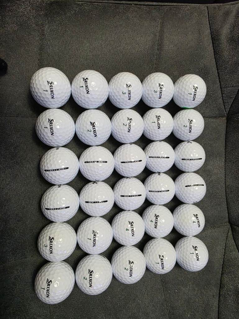 30 Srixon soft feel Golf Balls excellent condition 