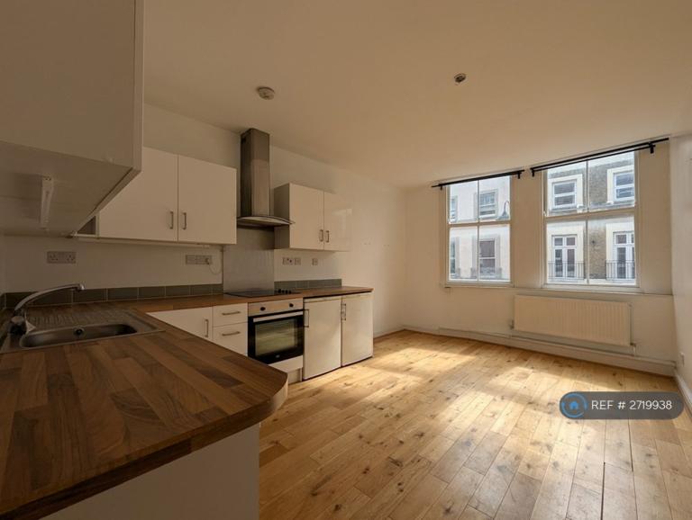2 bedroom flat in Westow Hill, London, SE19 (2 bed) (#2719938)