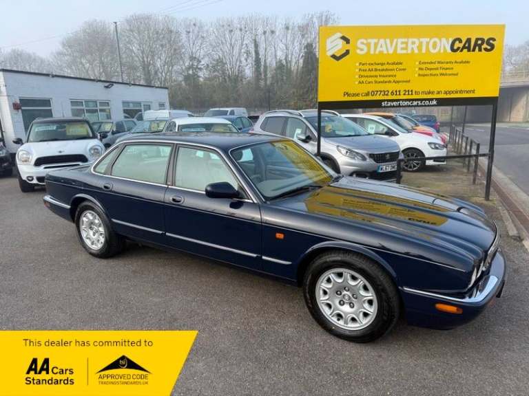 1998 Jaguar XJ XJ8 3.2 Classic Blue
