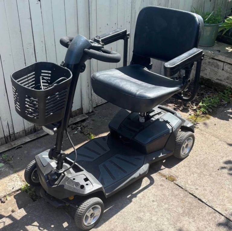 Apex Rapid Mobility Scooter with Charger & Basket