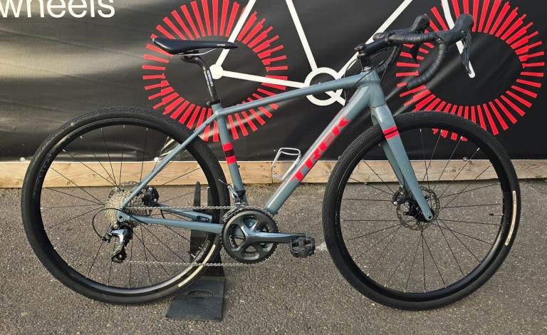 Trek Checkpoint AL 4 Gravel Bike Small/Medium 52CM Shimano Tiagra