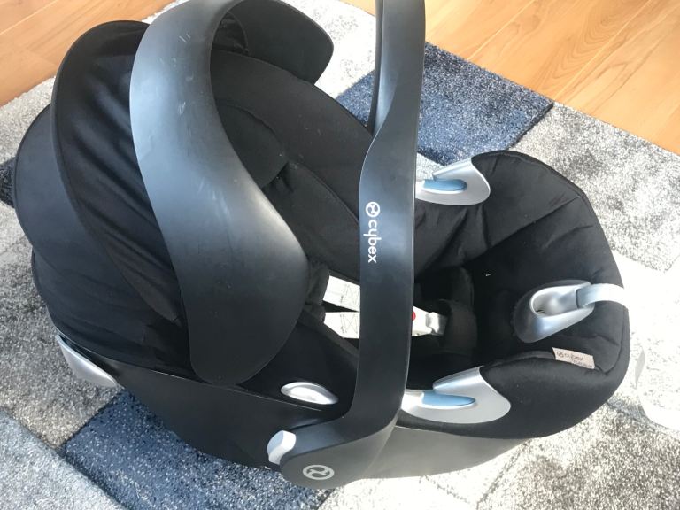 Cybex Aton Baby Car Seat with Base – Good Condition