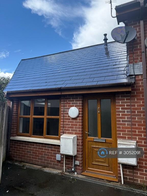 1 bedroom house in Princes Mews, Newport, NP19 (1 bed) (#3052091)