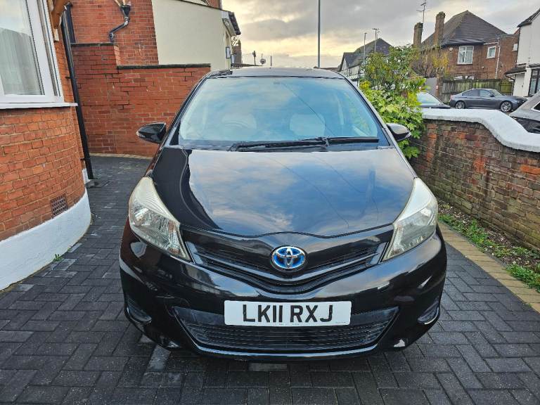 TOYOTA YARIS 1.3 VVTI AUTOMATIC 5DOOR LOW MILEAGE CHEAP RUNNER GREAT CONDITION 