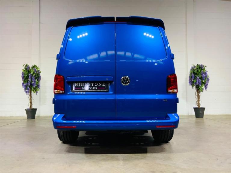 2024 Volkswagen Transporter 2.0 TDI Sportline Edition R Kombi Crew Van Diesel Manual