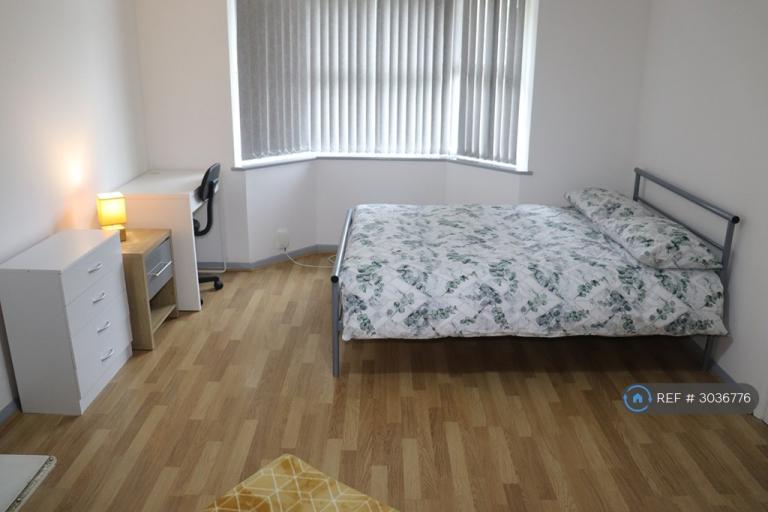 1 bedroom in Waterside Close, Bordesley Green, Birmingham, B9 (#3036776)