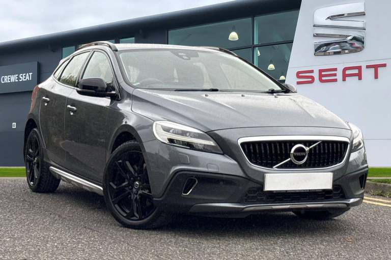 2018 Volvo V40 Cross Country 1.5 T3 GPF Pro Auto Euro 6 (s/s) 5dr Hatchback PETROL Automatic