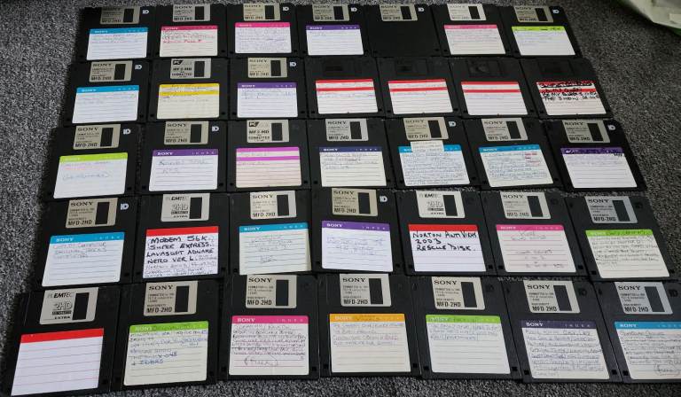 34 Used 3.5 Floppy Discs 