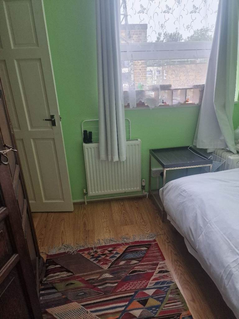 Room for rent suitable for female tenant.