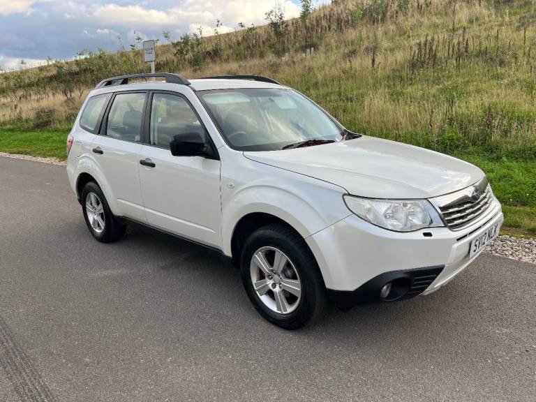 Subaru Forester X 2.0 petrol 4x4, LOW MILES 77k with FULL history ! VERY CLEAN CAR !!