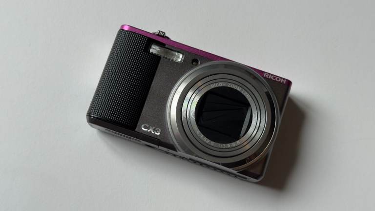 Ricoh R30 Digital Camera – Silver, Good Condition