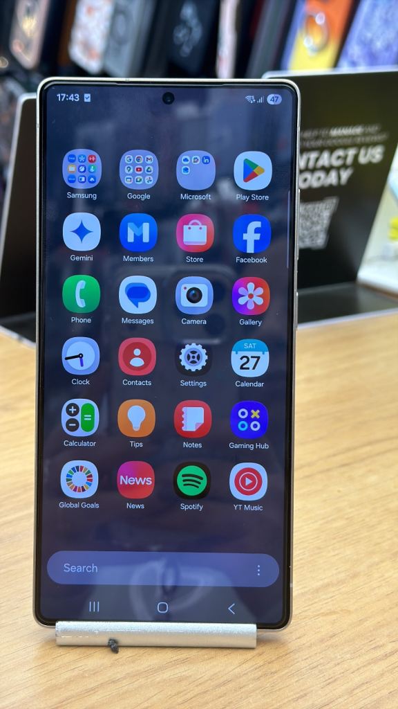 S25 ultra , unlocked ,256 gb 