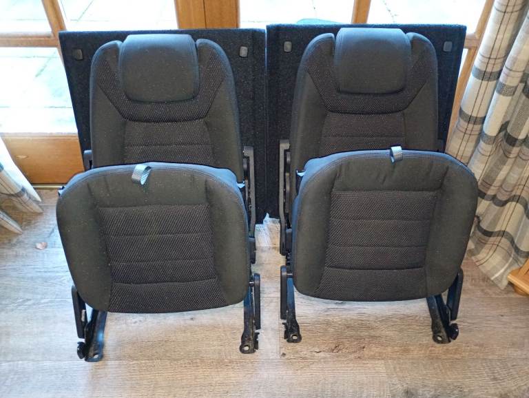 Ford S Max Titanium 2012 Pair Fold Away Rear Seats 6+7 from boot