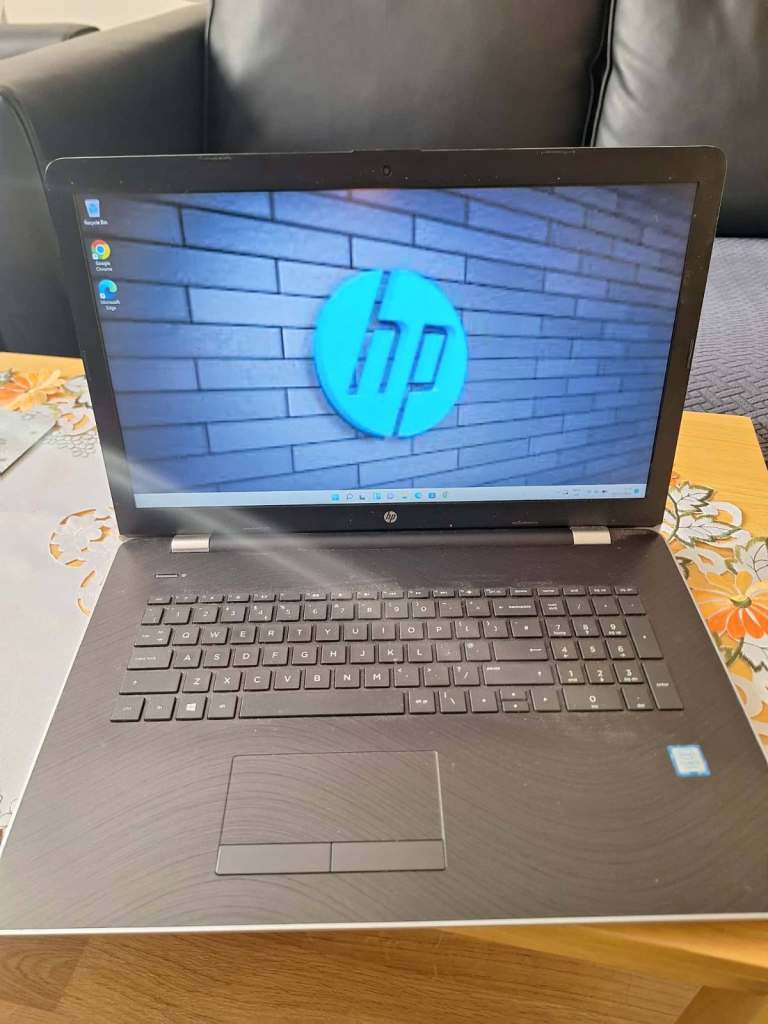 Hp i3(7th gen),16gb ssd+1tb hdd,8gb ram,win11 laptop