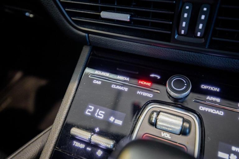 2020 Porsche Cayenne E-Hybrid 5dr Tiptronic S ESTATE PETROL/ELECTRIC Automatic