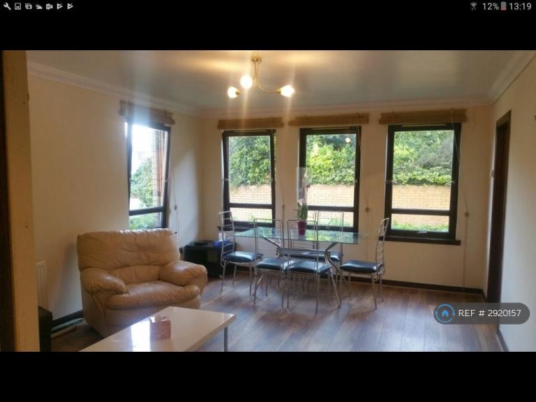 2 bedroom flat in Lymburn Street, Glasgow, G3 (2 bed) (#2920157)