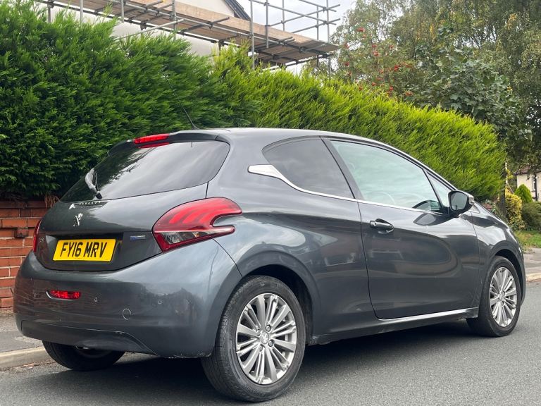 Peugeot, 208, Hatchback, 2016, Manual, 1199 (cc), 3 doors