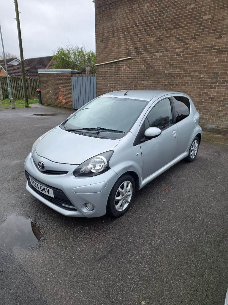 Toyota, AYGO, Hatchback, 2014, Manual, 998 (cc), 5 doors