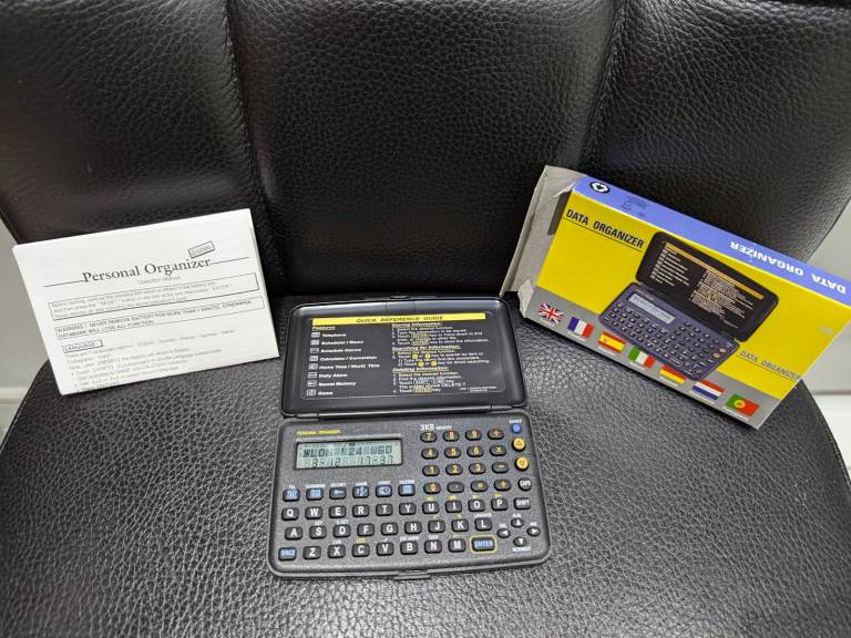 VINTAGE POCKET SIZE PERSONAL DATA ORGANISER CALCULATOR 3KB MEMORY WORKING *NEW*