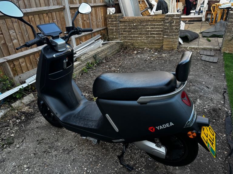 Yadea Electric 50cc Moped