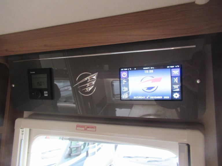 Auto Trail Tracker FB