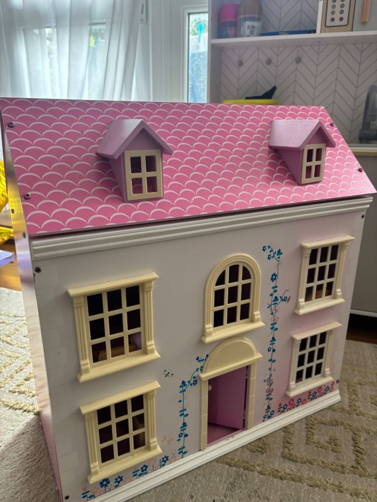 Doll house