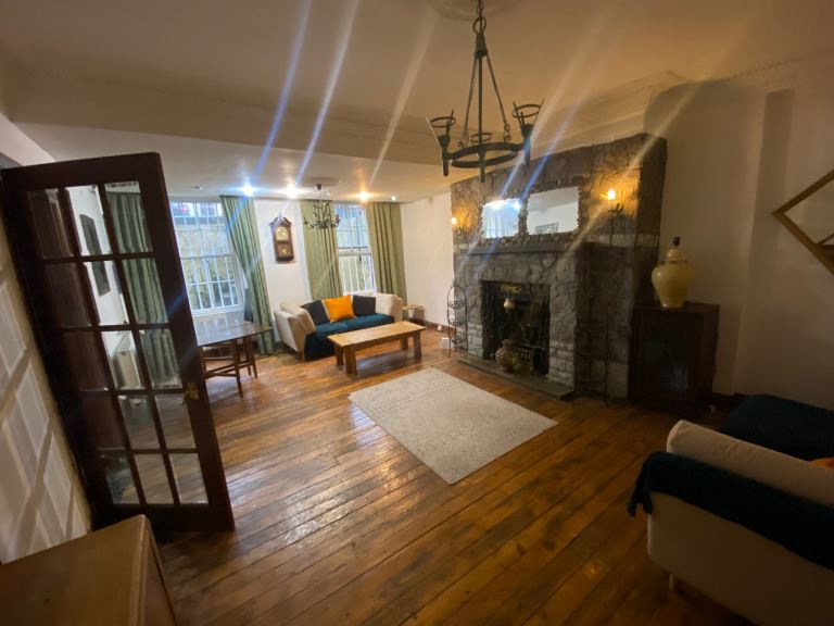 2 Bedroom Flat Glasgow city centre 