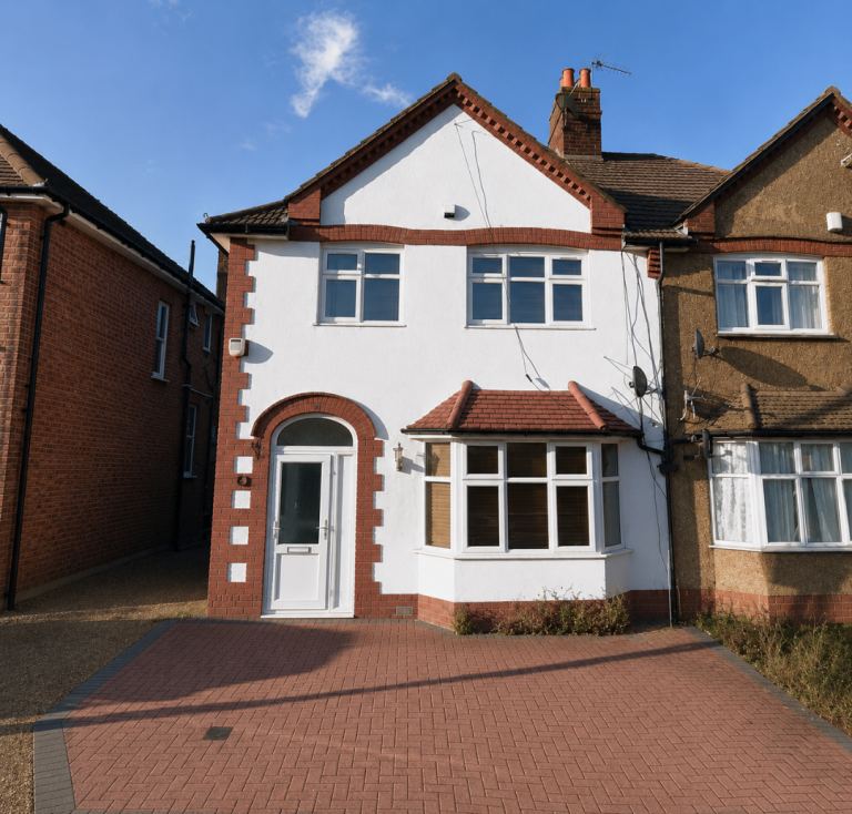 10 Rickmansworth Road, Northwood 	HA6 1HA - Available Now!