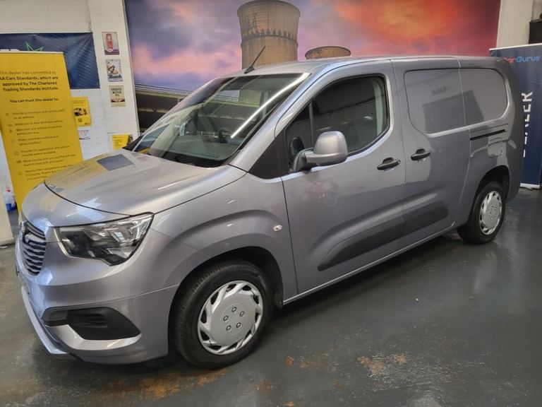 Vauxhall Combo L2H1 2300 SPORTIVE S/S