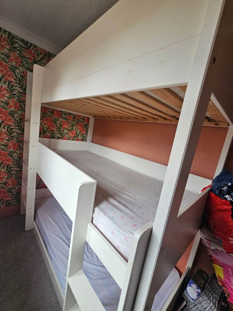 Solid pine white tripple bunkbed single 