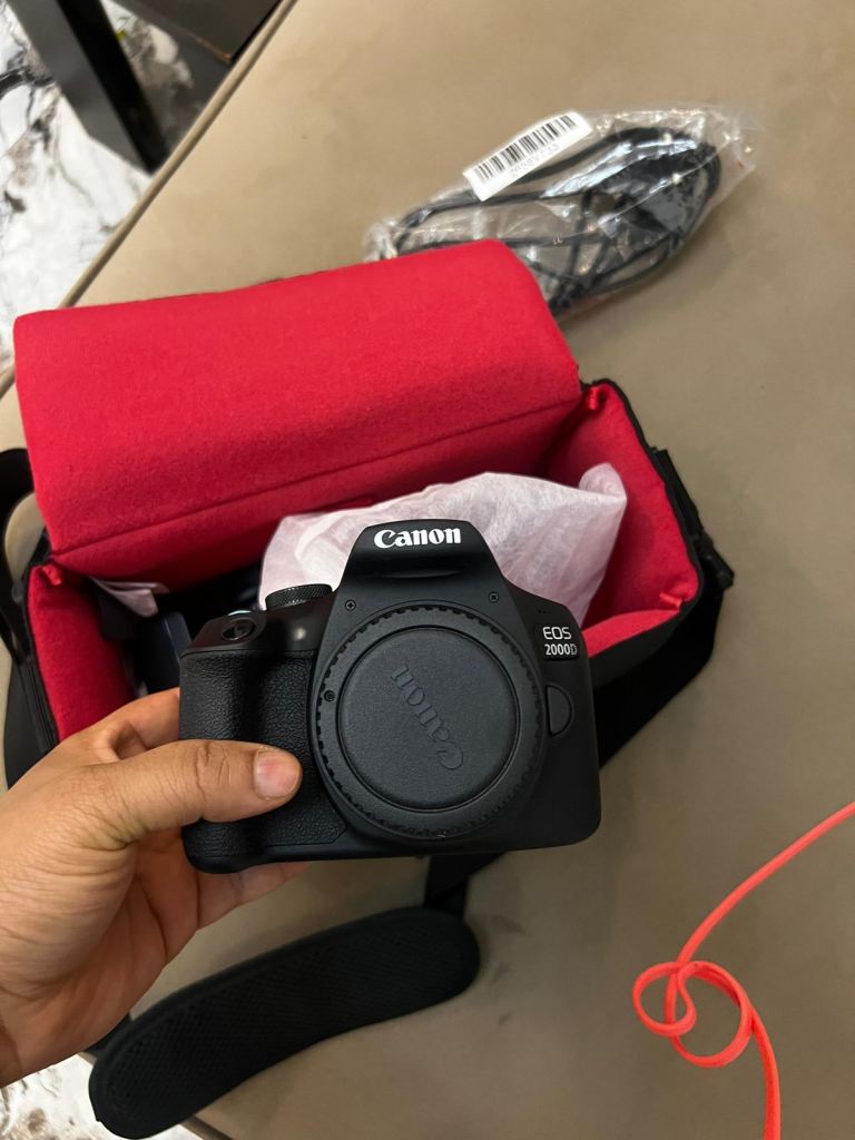 Canon EOS 2000D DSLR Camera Black
