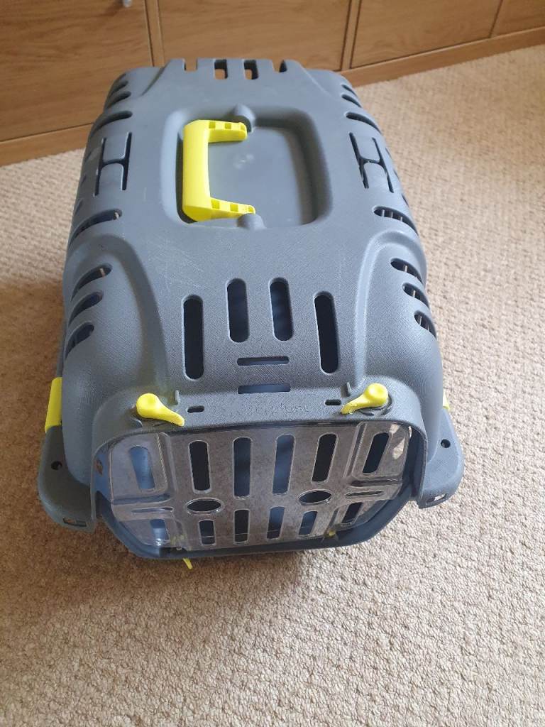 Ferplast Jet 10 Pet Carrier ideal for cat small dog small pet