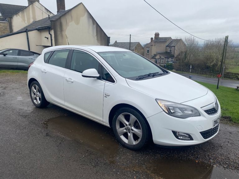 2012 Vauxhall Astra Sri 2.0cdti 170bhp cheap tax £30 year 