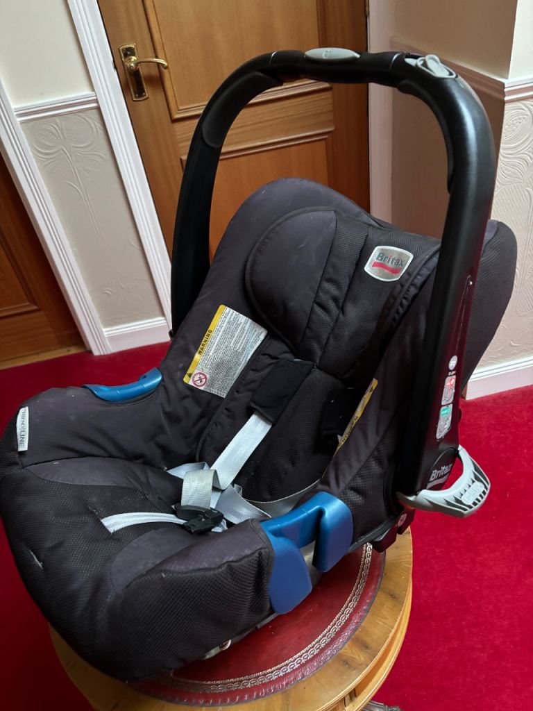 Baby car seat Britax Baby-Safe