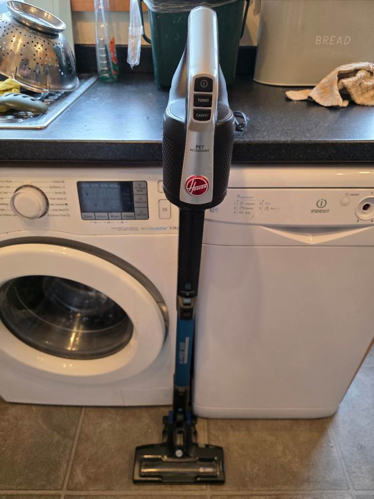 Hoover H-FREE 500 Cordless Vacuum Cleaner – Good Condition