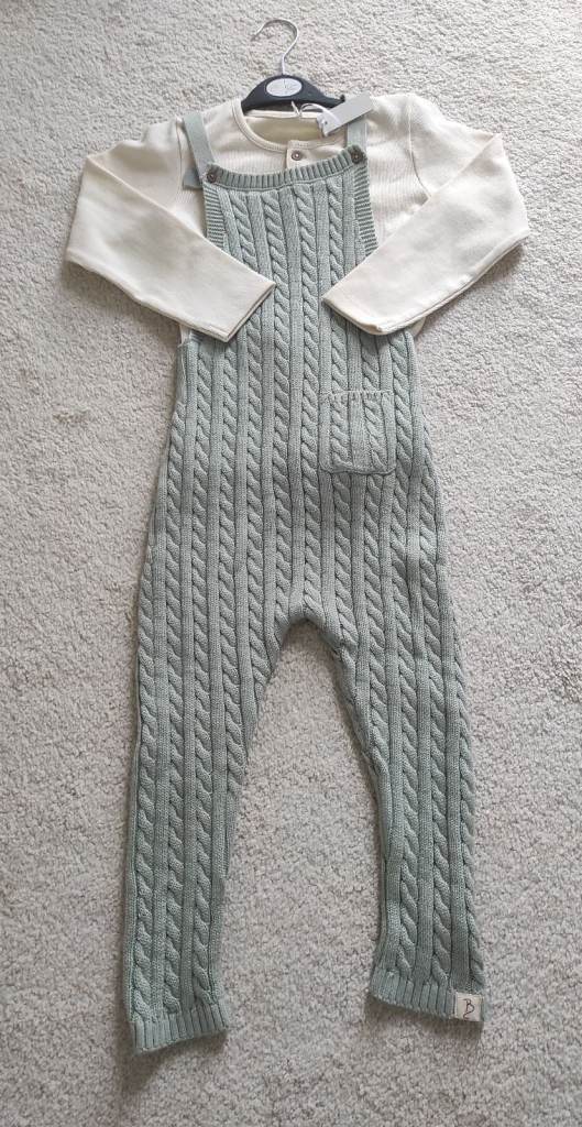 Kids dungaree set for 3-4 years old 