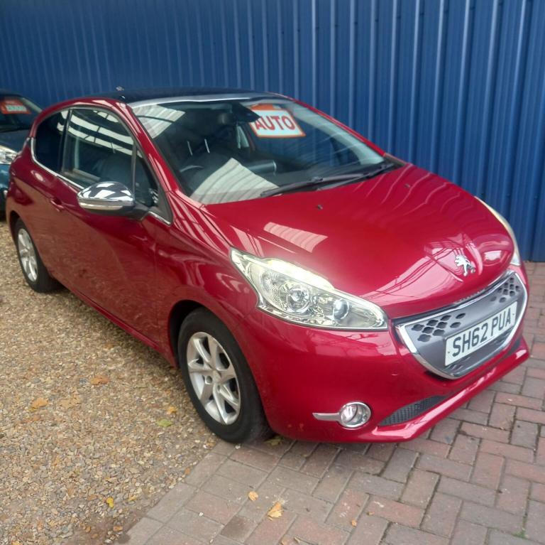 PEUGEOT 208 1.4 e-HDi Allure EGC Euro 5 (s/s) 3dr 2012