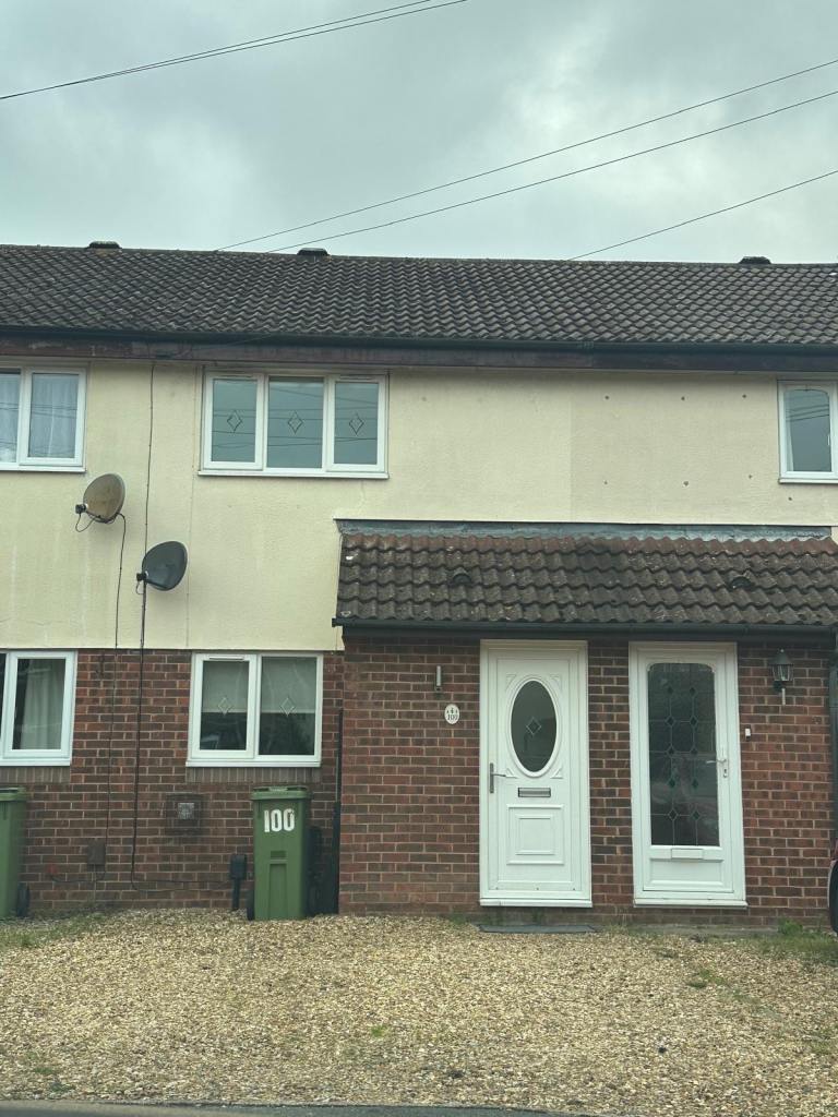 2 bedroom terraced house, 1 bathroom (Cheltenham, River Leys) 