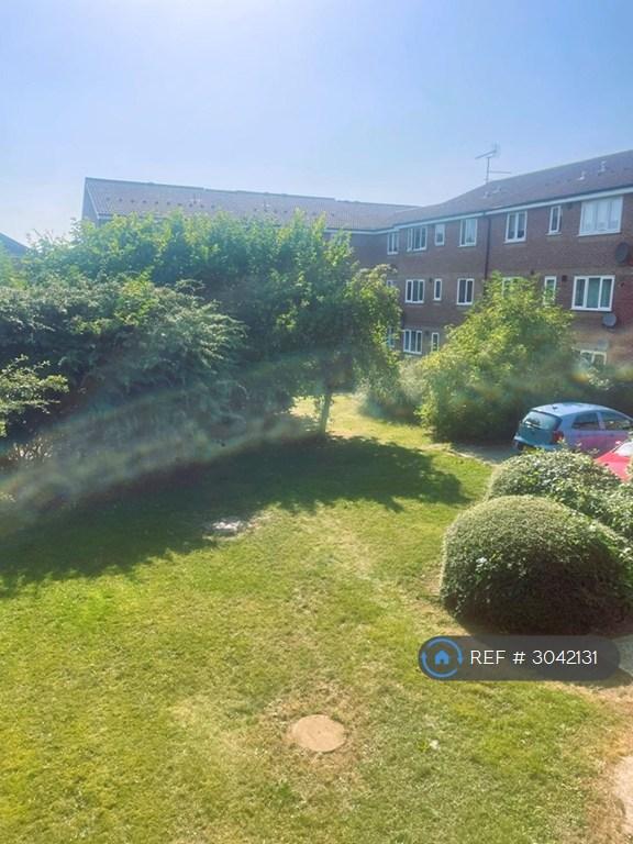 1 bedroom flat in Leecon Way, Essex, SS4 (1 bed) (#3042131)