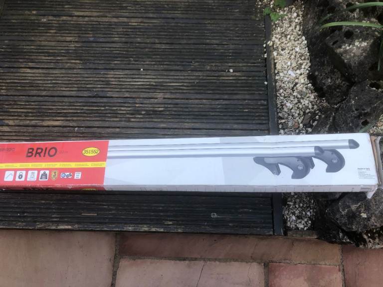 Car Roof Bars 120cm - Menabo Brio