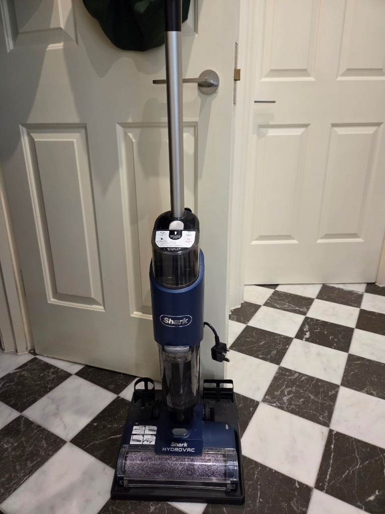 Shark WD110UK HydroVac Corded Hard Floor Cleaner