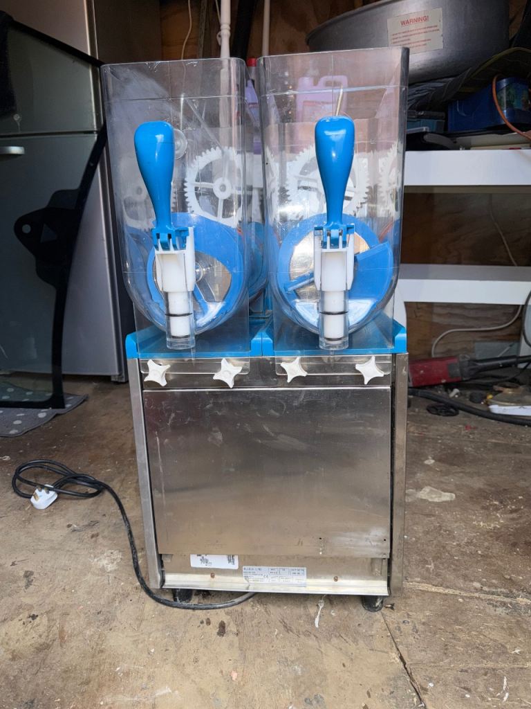 Double slush machine