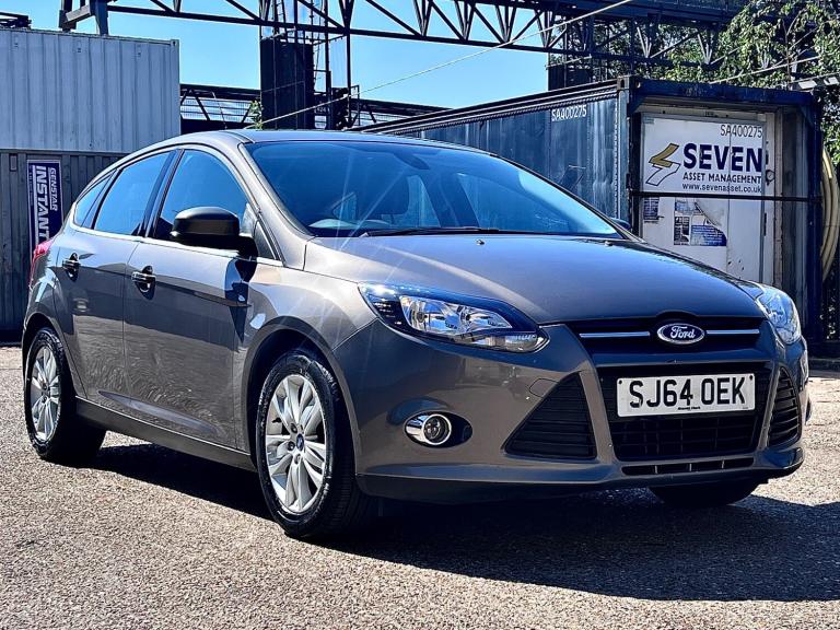 2014 Ford Focus 1.6 125 Titanium Navigator 5dr Powershift HATCHBACK Petrol Automatic