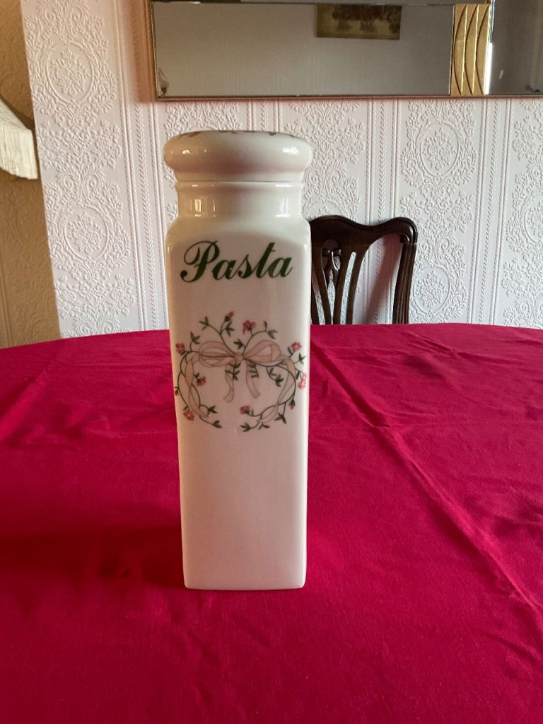 Ceramic Pasta Storage Jar with Lid