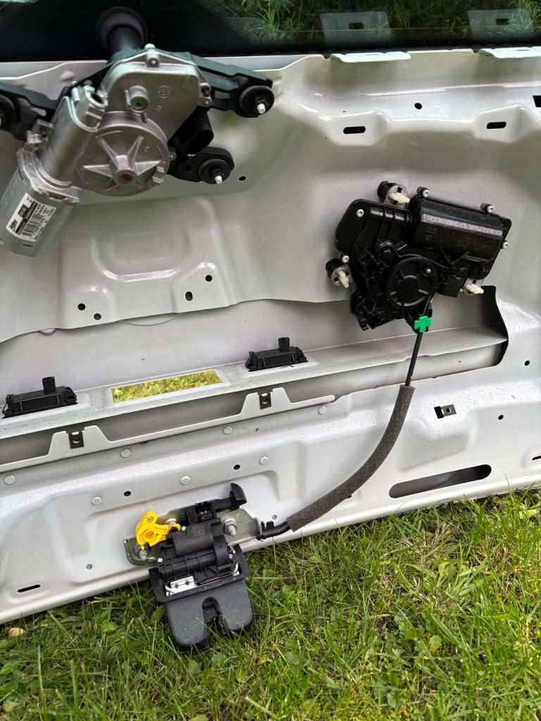 Tiguan motion 4by4 boot 